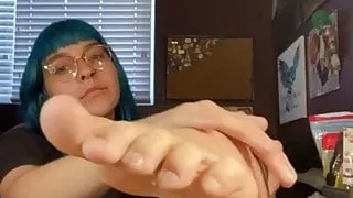 Huge feet size 13 selflick