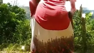 Une bonne salope en jupe longue