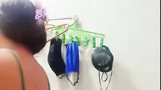 Lily Filipina shows saggy tits