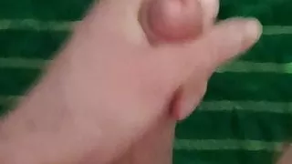 Schöner Cumshot - junger Junge