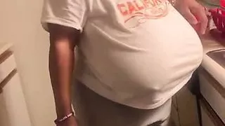 BBW Braless Wife wash Dishes