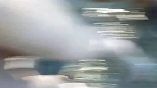 Une russe jouit dans la foret