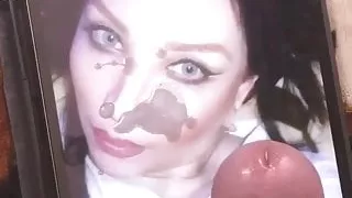 Newsha Sissy Cumshot Tribut auf Negar Gesicht