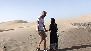 A moment of passion in the desert