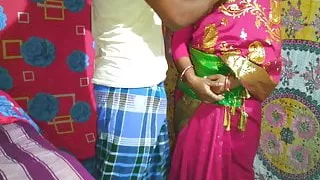 Desi Bhabi had sex with Deor