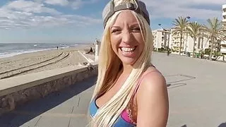 Huge booty public babe doggystyled after oral
