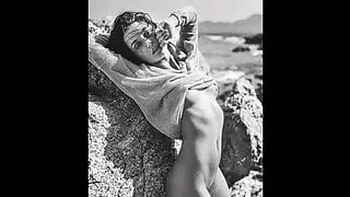 Vanishing Vanilla in Monochrome 3268