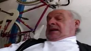 Anita L - The bicycle repair service