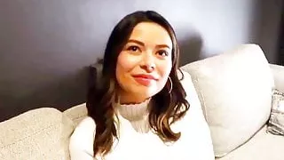 Miranda Cosgrove - Funny Caption Video from Twitter