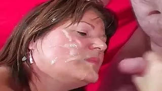 English Milf gets a Bukkake