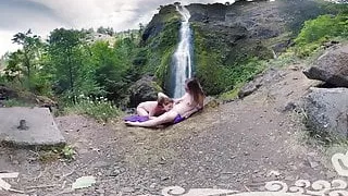 Yanks Babes Endza & Sierra - Luscious Licking