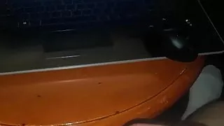 Ein bisschen Zeit allein, um meinen Schwanz zu streicheln