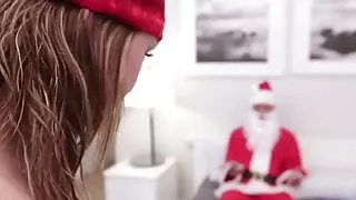 Petite brunette babe Lizzie Bell gets warm and sticky facial