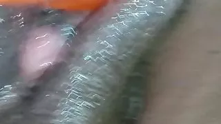 I play with my pussy