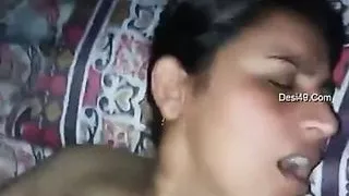 Village bhabhi ki thukai Raat me