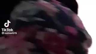 Une bonne salope en jupe courte transparente