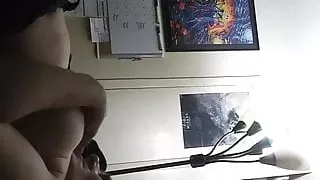 Roommate’s girlfriend needs a fix.