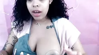 Black woman pumps milk from her huge boob on Youtube