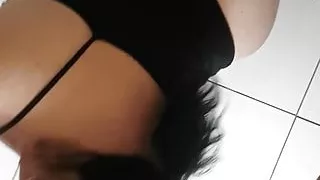 Elle pompe la Salope