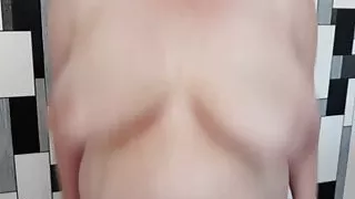 Gros nichons qui ballottent. big tits that toss