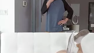 Big juicy ass brunette Gianna Dior moans during deepthroat