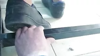 Hard trampling with sneakers, hand crush, CHT 95