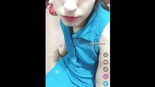 Apni biwi ko live choda or gifts mange logo se madarchood ne