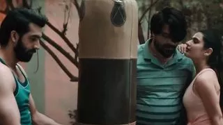 Fatima Sana Sheik Hot Kissing Sex Scene Ajeeb Dastaan