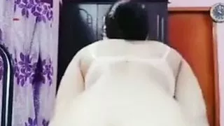 Desi sexy babe xxx show her nude fat body - hot Tamil girls