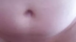 Ginger barbusig mit molligem Latino