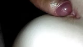 Ma grosse queue  dans sa chatte humide