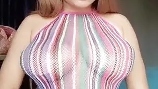 Big boobs showing