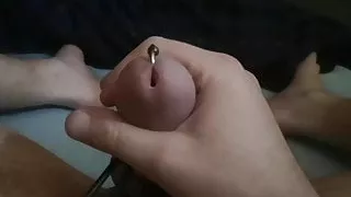 Estim and jerking off with a cum fountain