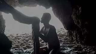 amateur couple fucking at beach