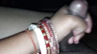 Lund ko chuskar mast kar diya.