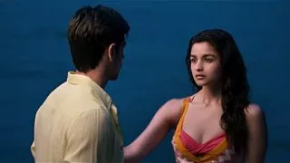 Alia Bhatt with Siddhart Malhotra - Student Of The Year