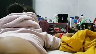 Touch ass girlfriend - tocando culo de mi mujer