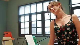 Maria de Nati - ''Deudas'' s1e02