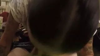 Un bel bocchino con ingoio dalla moglie del mio capo