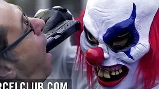 Bad girls Rose & Cassie take the lead