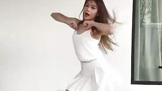 My dancing tease you to get and hard and cum for me