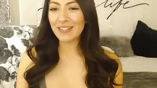 Bubble Mila turned on by watching how much she pleasing