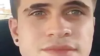 Niedlicher spanischer Twink und sein toller Schwanz