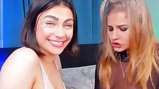 Wild Lesbians Kissing