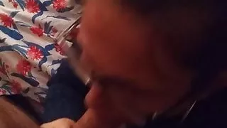 Big titty dyk having fun blowing big dick