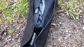 Nur ein kurzes Sperma in Ballerinas