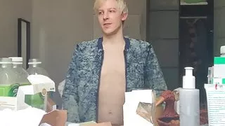 Sissy ist immer hungrig nach rohen Schwänzen