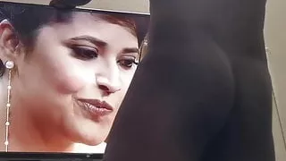 Anasuya Bharadwaj Hüftschwung Tribut