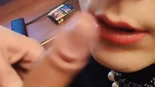 Slutty crossdreser suck dick
