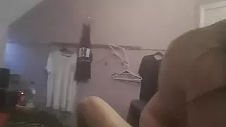 Sa meuf est hyper excitee ce soir